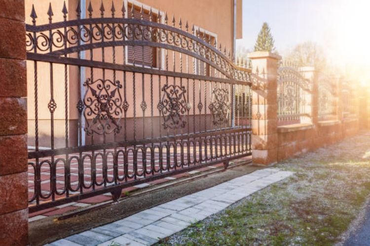 Gate Options for Large Properties