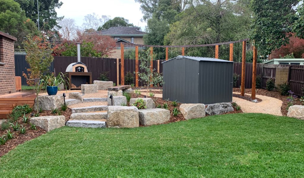 hawthorn-backyard-landscaping-natural-stone-steps-pizza-oven